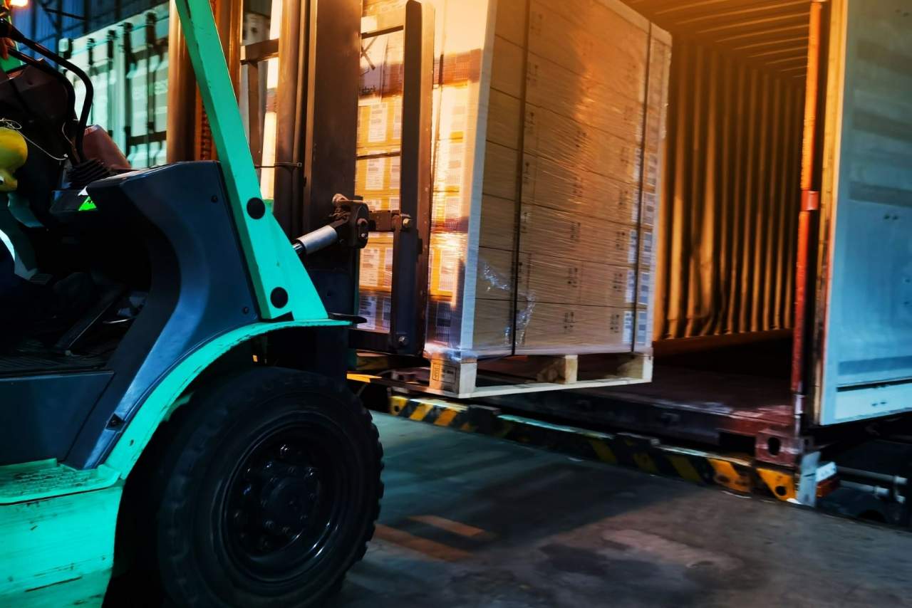 Carretillas elevadoras de ocasión al mejor precio de HP Elevación