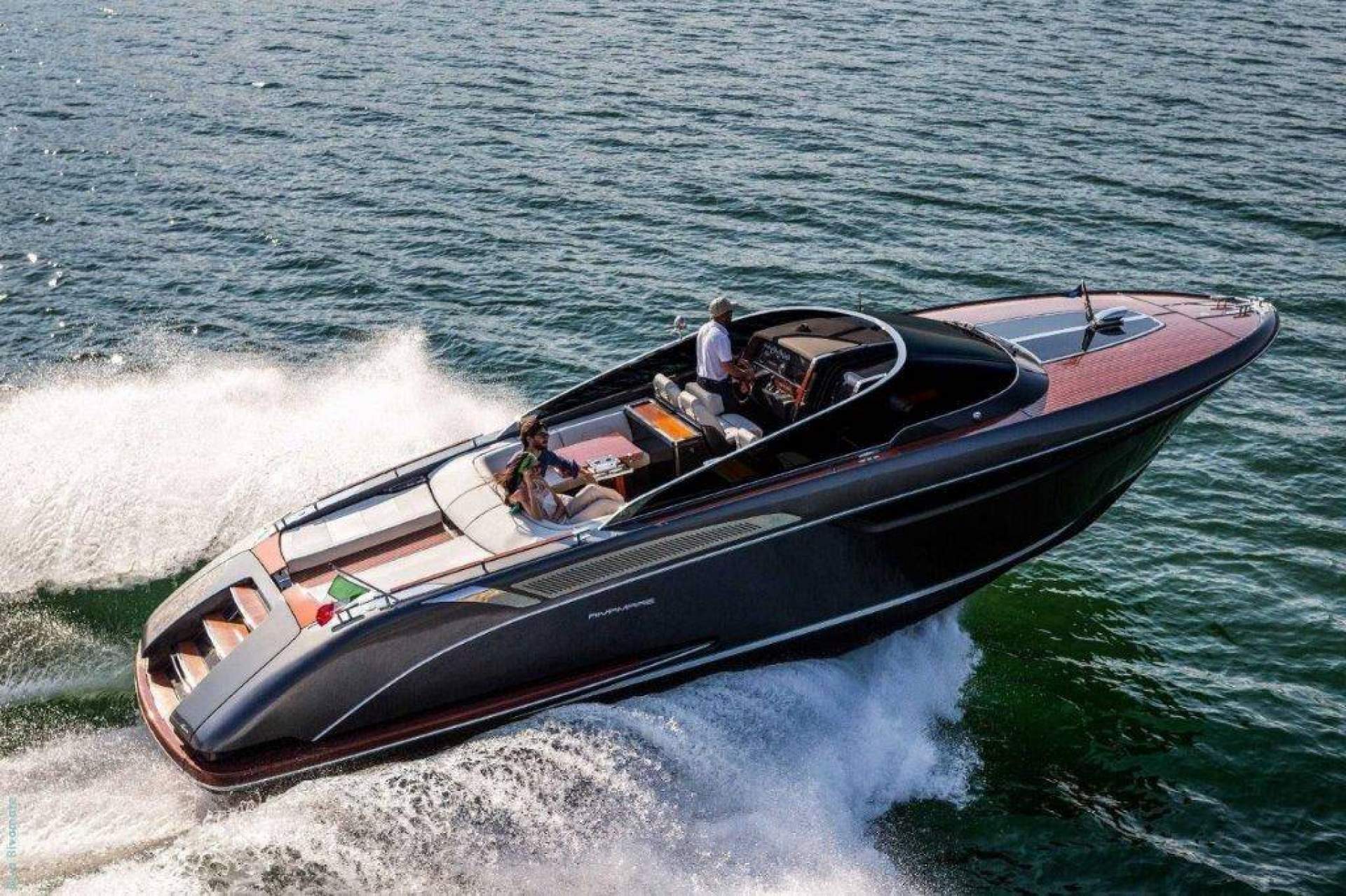Pasar las vacaciones en yate de lujo: Yacht IN Ibiza