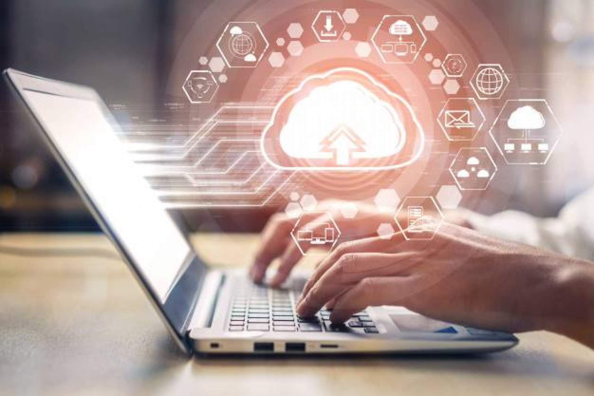 InfoserWeb: ¿Cómo elegir el mejor alojamiento profesional para una web?