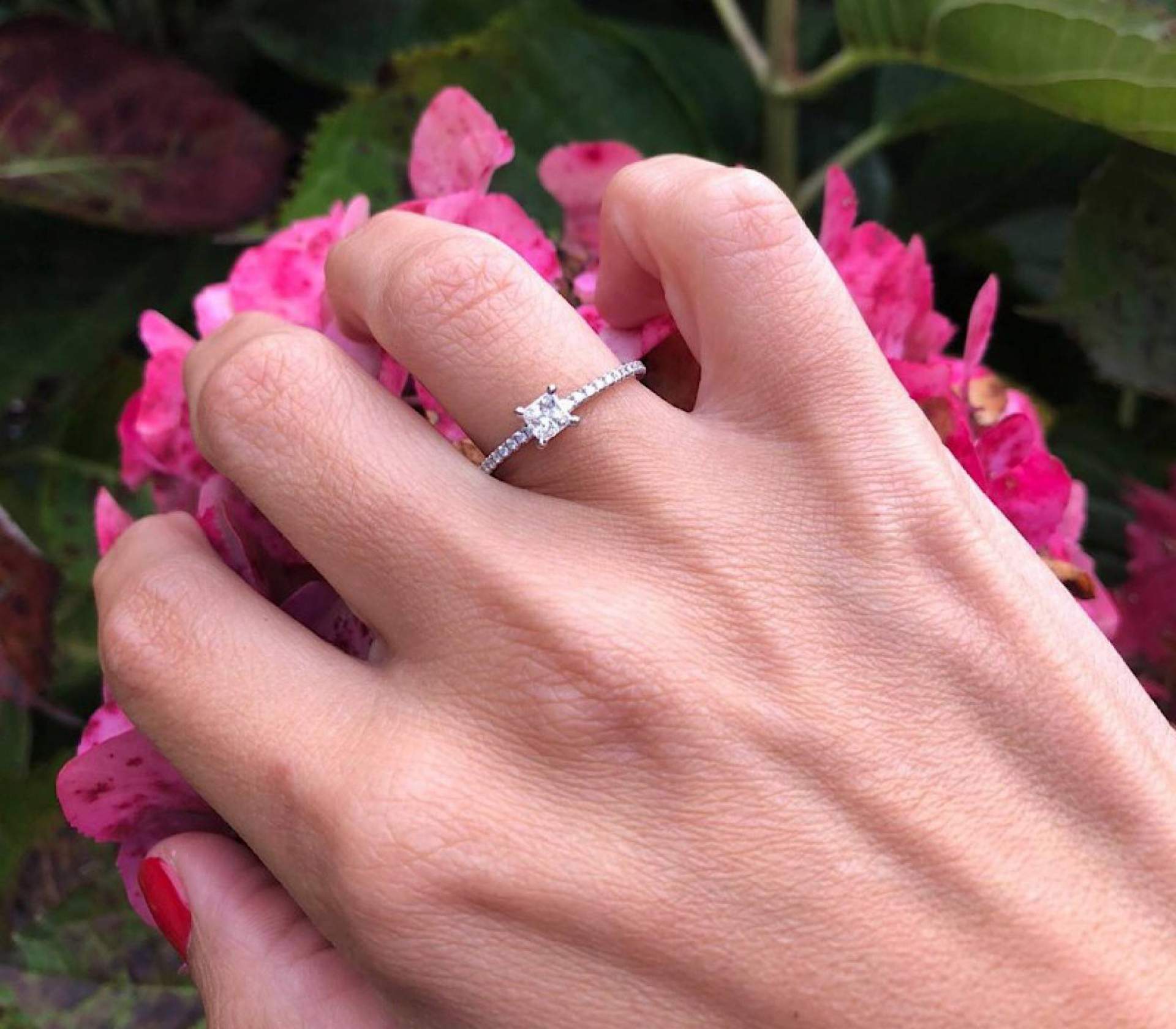 Anillos de compromiso exclusivos y a medida de la colección de GODIAM Alta Joyería