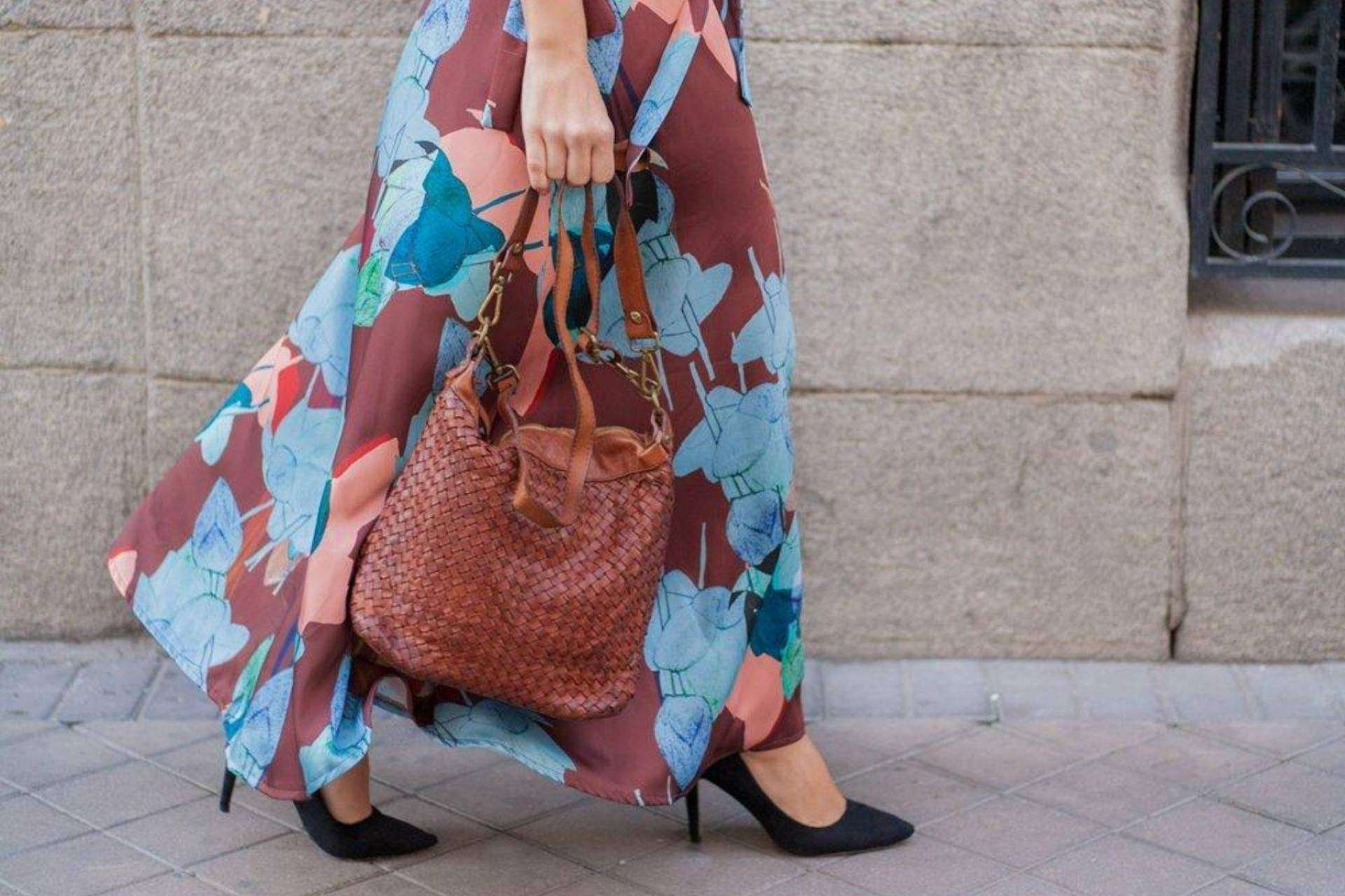 Vuelven los bolsos de piel lavada con Lola Amara