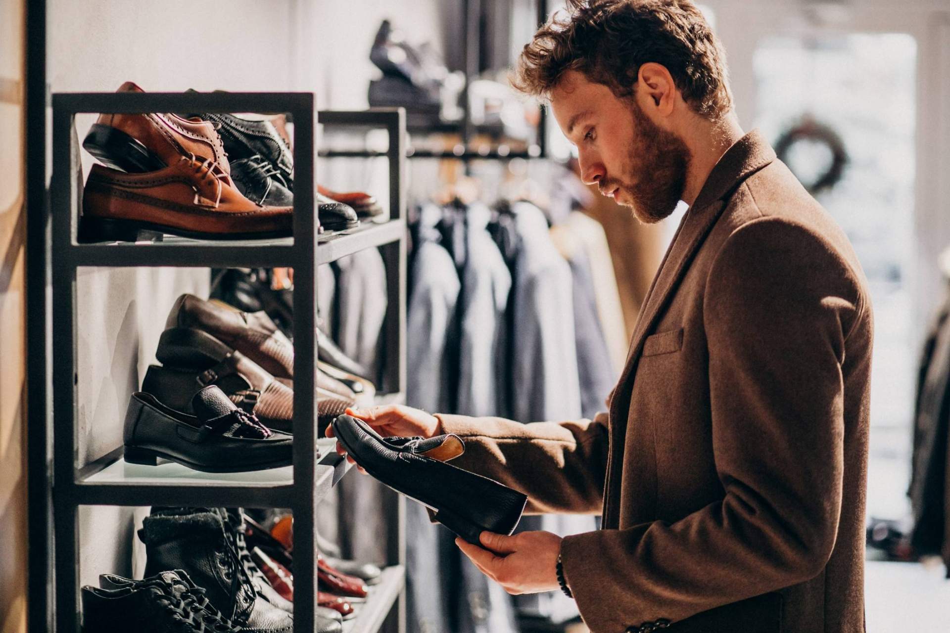 Los distribuidores de ropa al por mayor que aumentan su alcance en España: Moda Tiendas