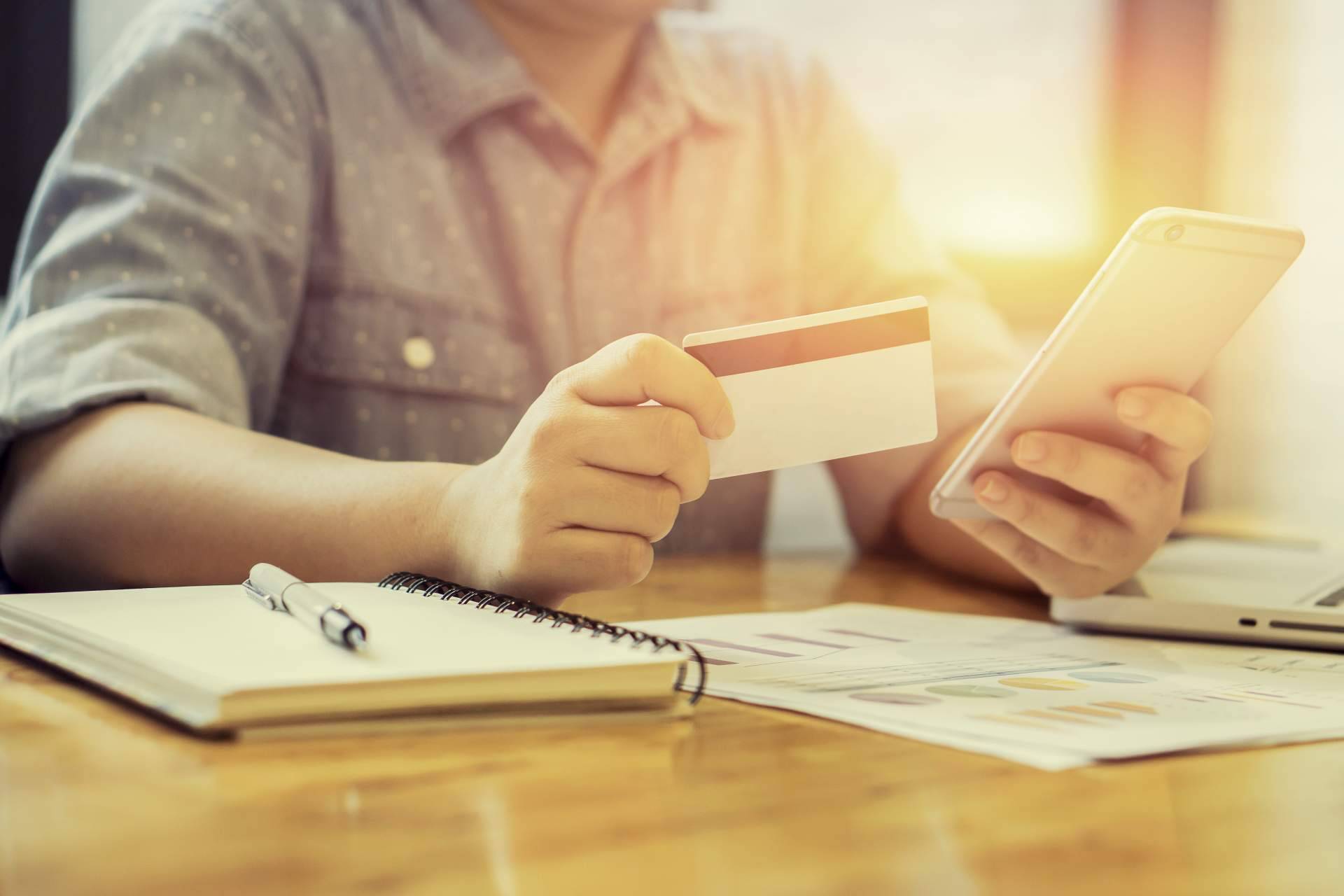Economía Responsable, elegir entre cuentas nómina y cuentas remuneradas en el comparador de productos financieros