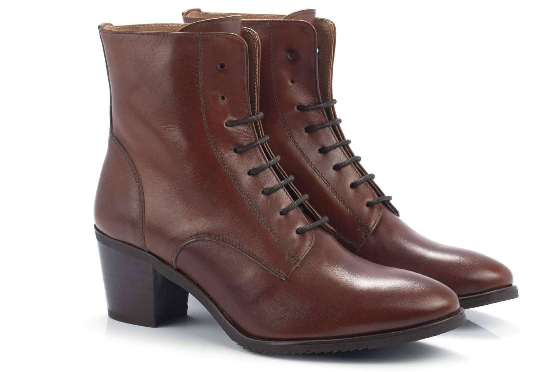 Ortiz & Reed lanza una nueva colección de mujer con botas y botines exclusivos