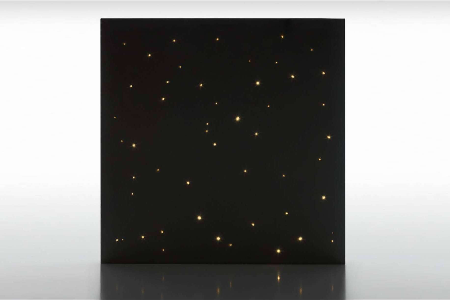 Insolit y la revolución del sector de la fibra óptica, la marca crea efectos estrellados con la iluminación