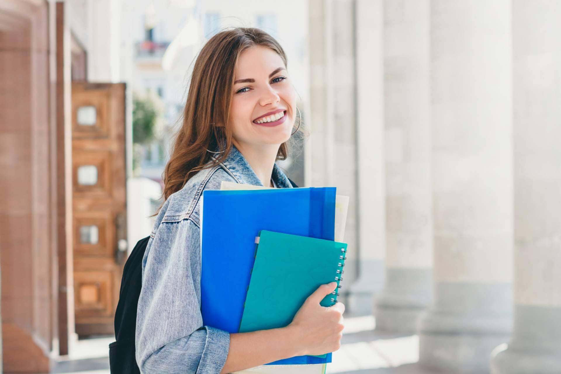 Inglessa ofrece curso presencial de inglés de preparación para Cambridge y Oxford en Tenerife