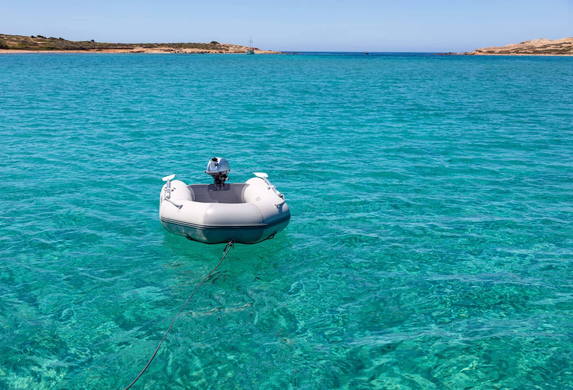 Embarcaciones náuticas con suelos hinchables y desmontables con diferentes precios, en ForBoat.eu
