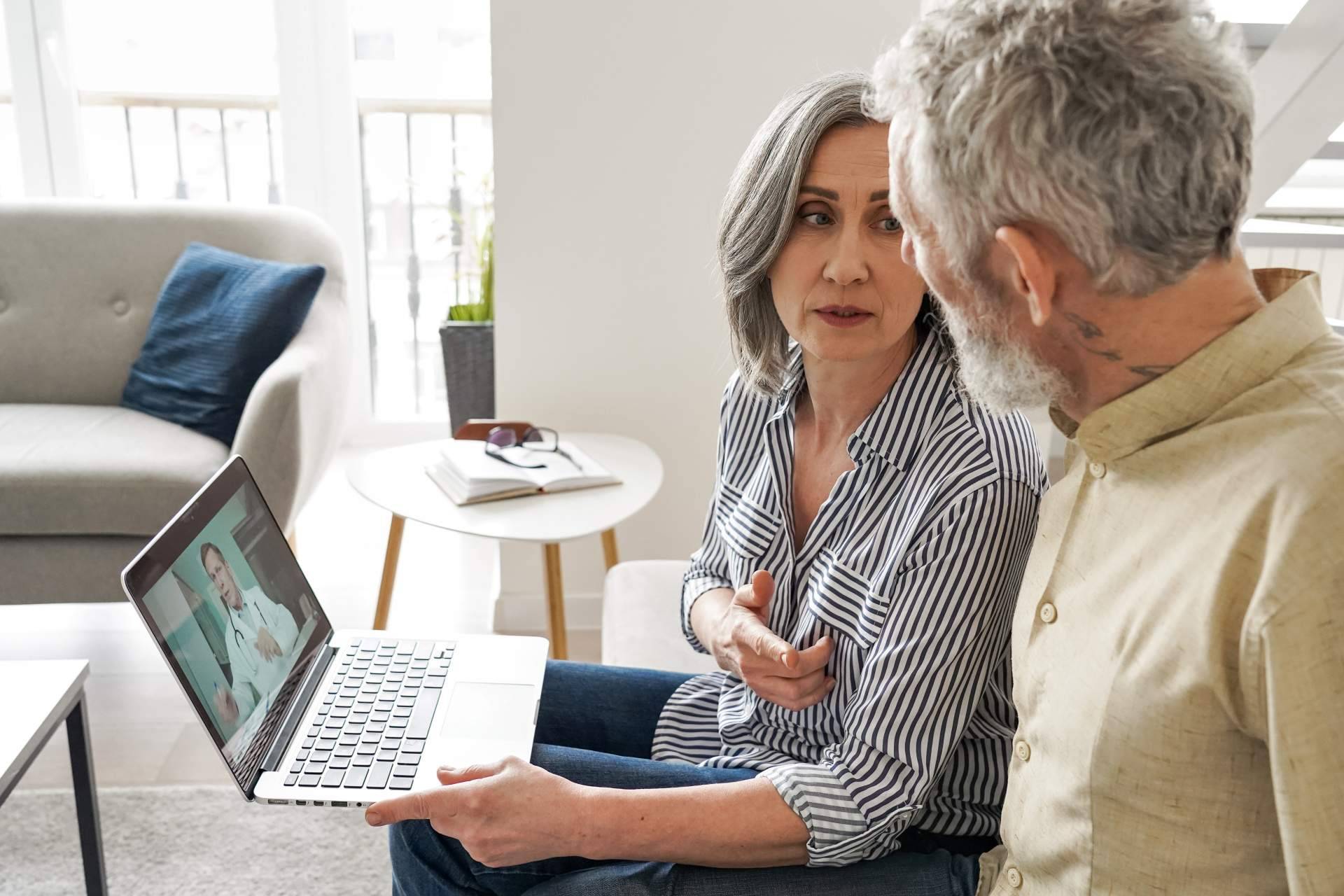 La terapia online ayuda a una pareja con problemas en la relación