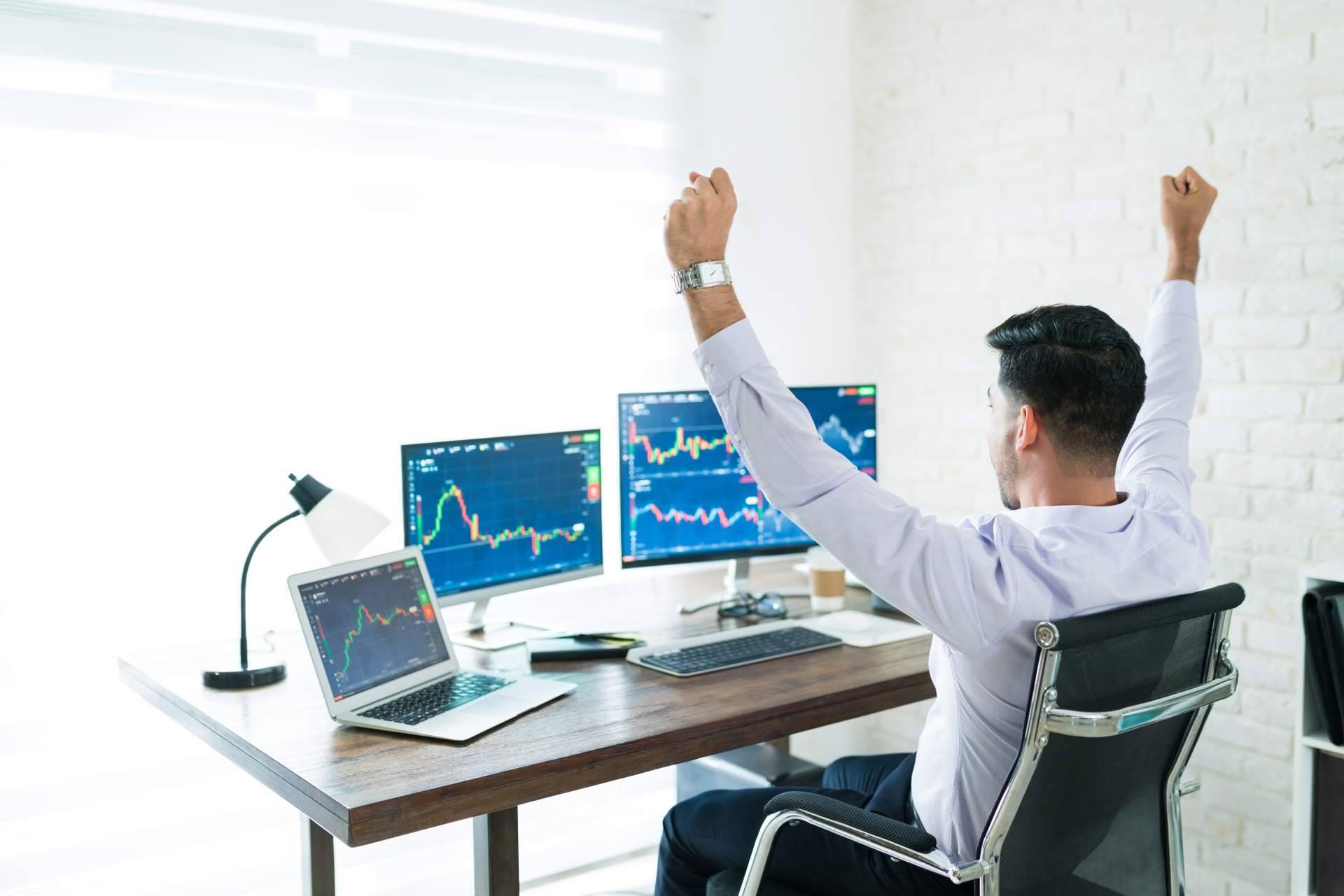 ITCS Trade aumenta de forma significativa las posibilidades de ser rentable en comparación con el comercio manual con copy trading