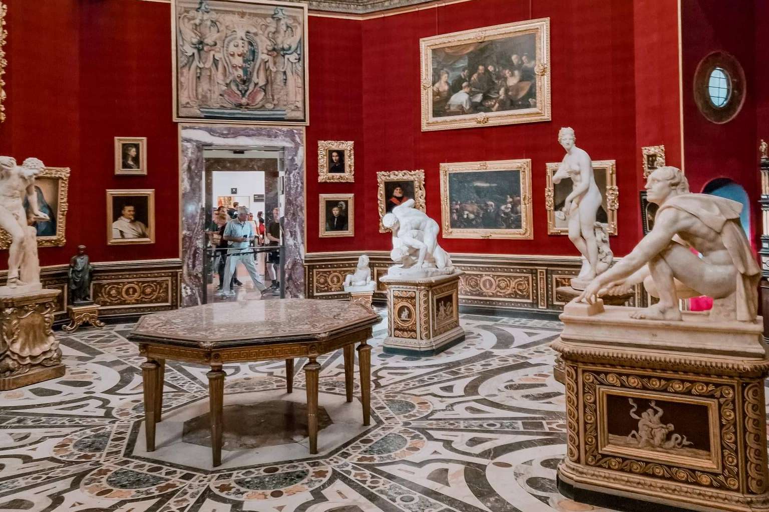Visitar la Galería Uffizi, una parada fundamental en el centro de Florencia