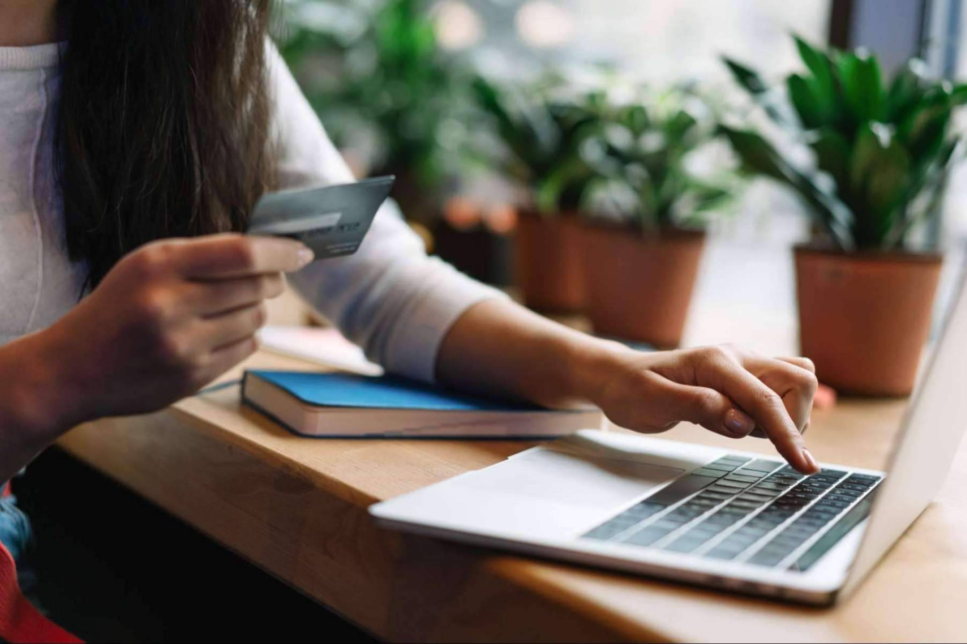 La herramienta que permite crear un negocio en internet en solo 6 pasos, MercApp
