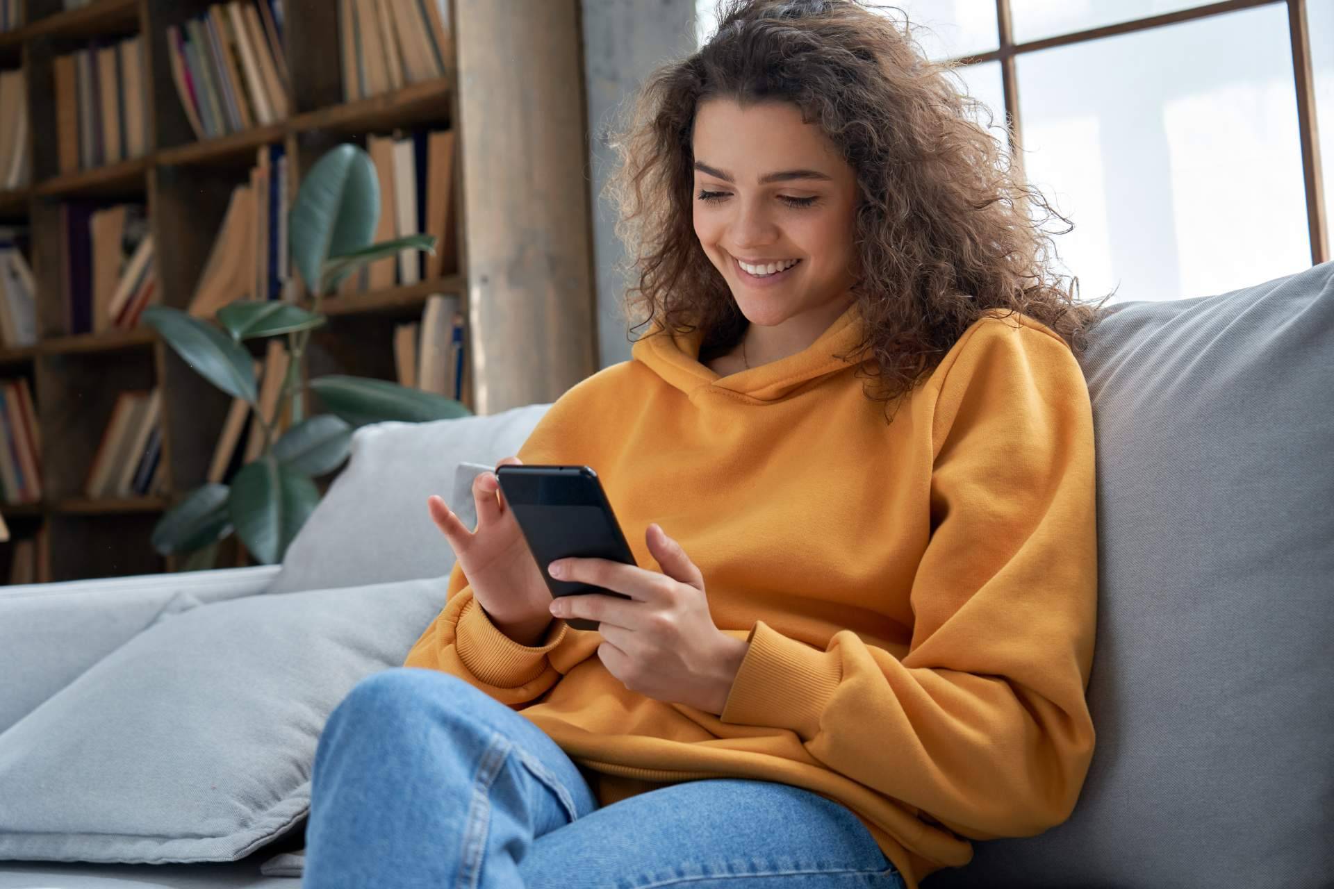 Adresles lanza una nueva versión de su webapp desarrollada con tecnología low-code puntera