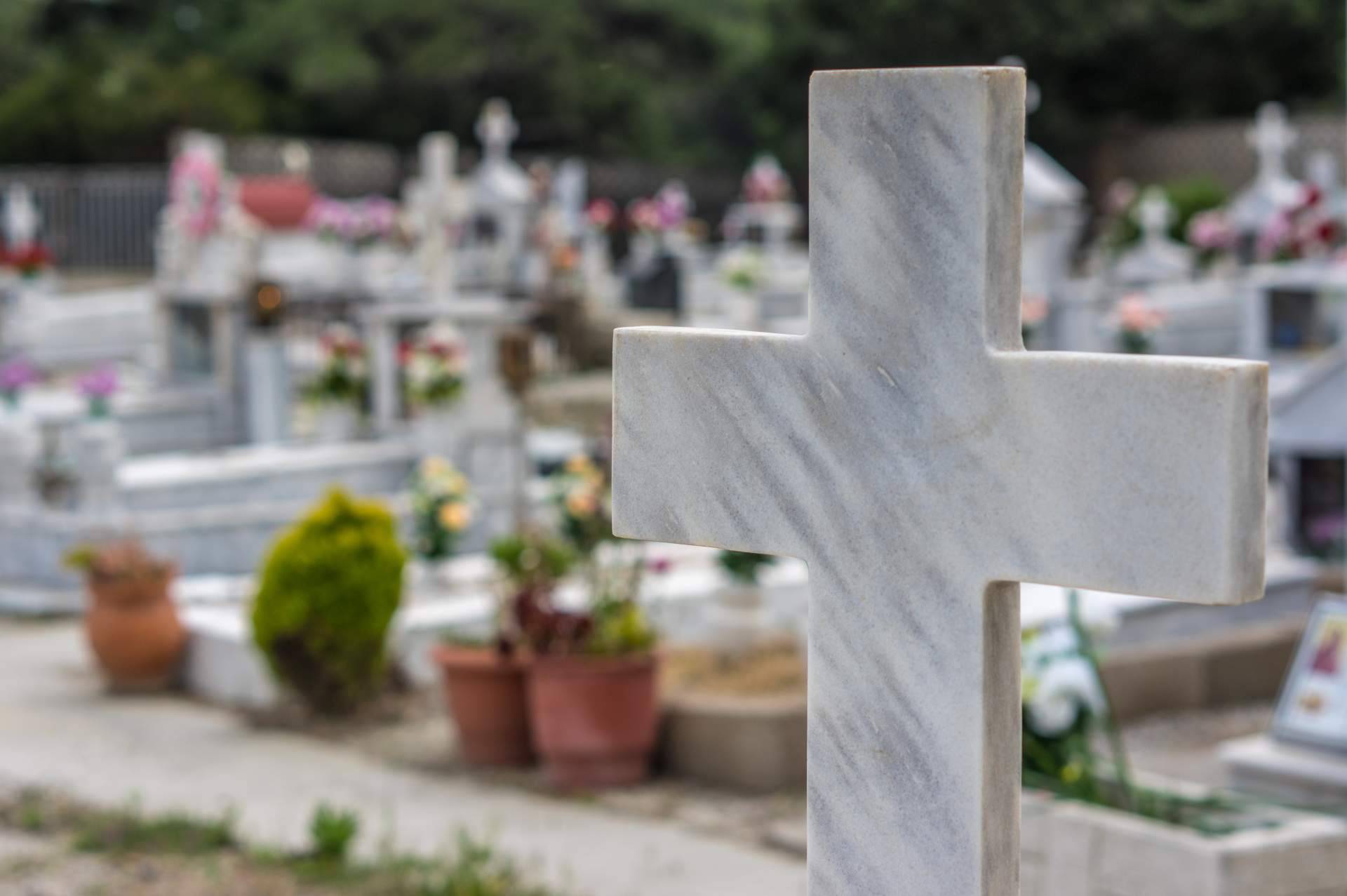Funeraria Central de Moraleja proporciona un servicio de funeraria íntegro a disposición de las familias