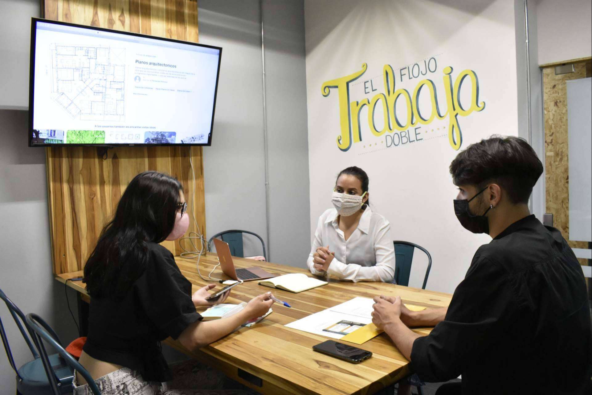 La sala de juntas para trabajar con un equipo o clientes que ofrece Connect Cowork