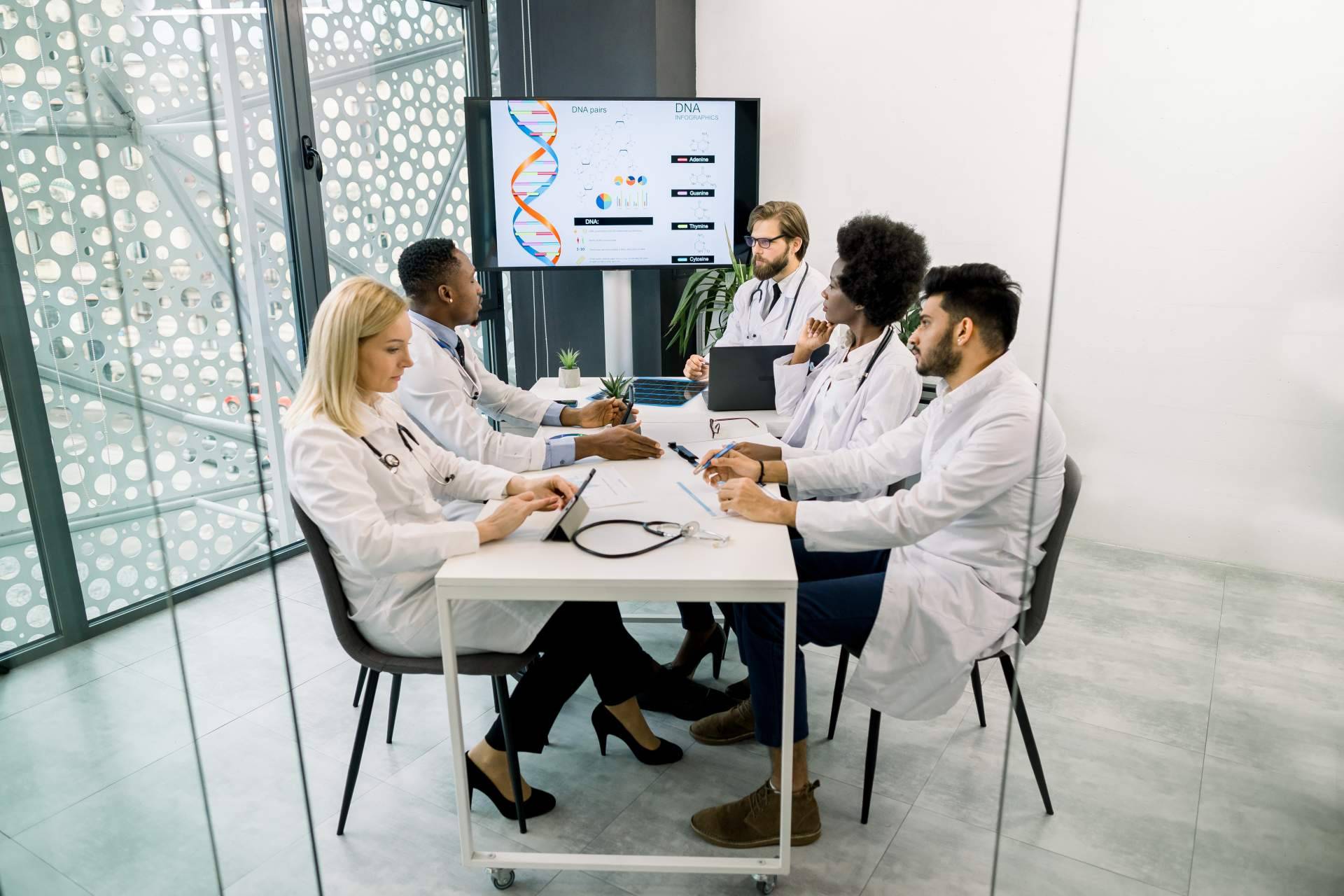Health Net Connections explica cómo mejorar el flujo de trabajo en las clínicas privadas
