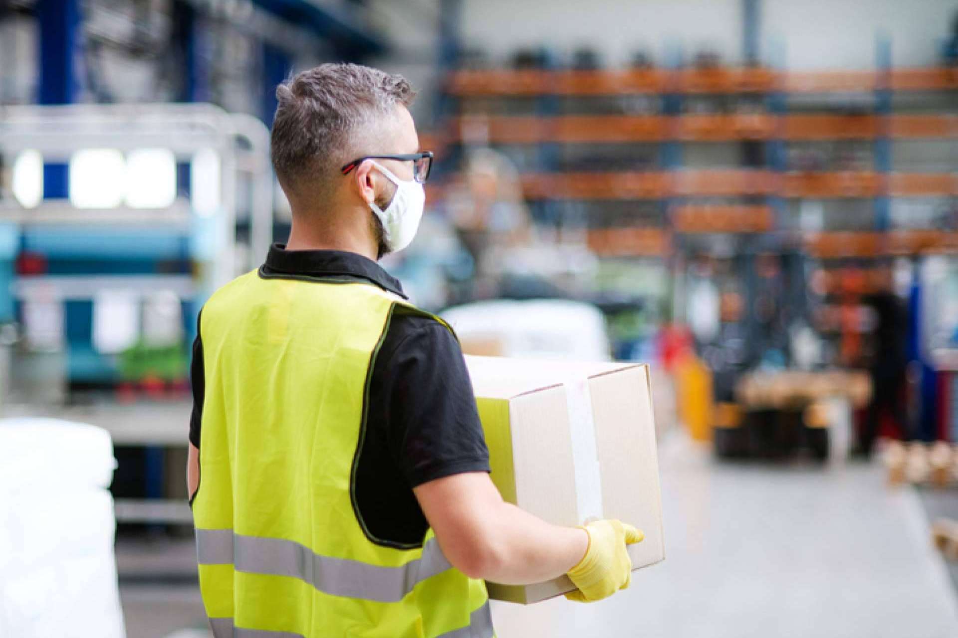 ¿Qué es un fulfillment center y por qué es crucial para el comercio electrónico?