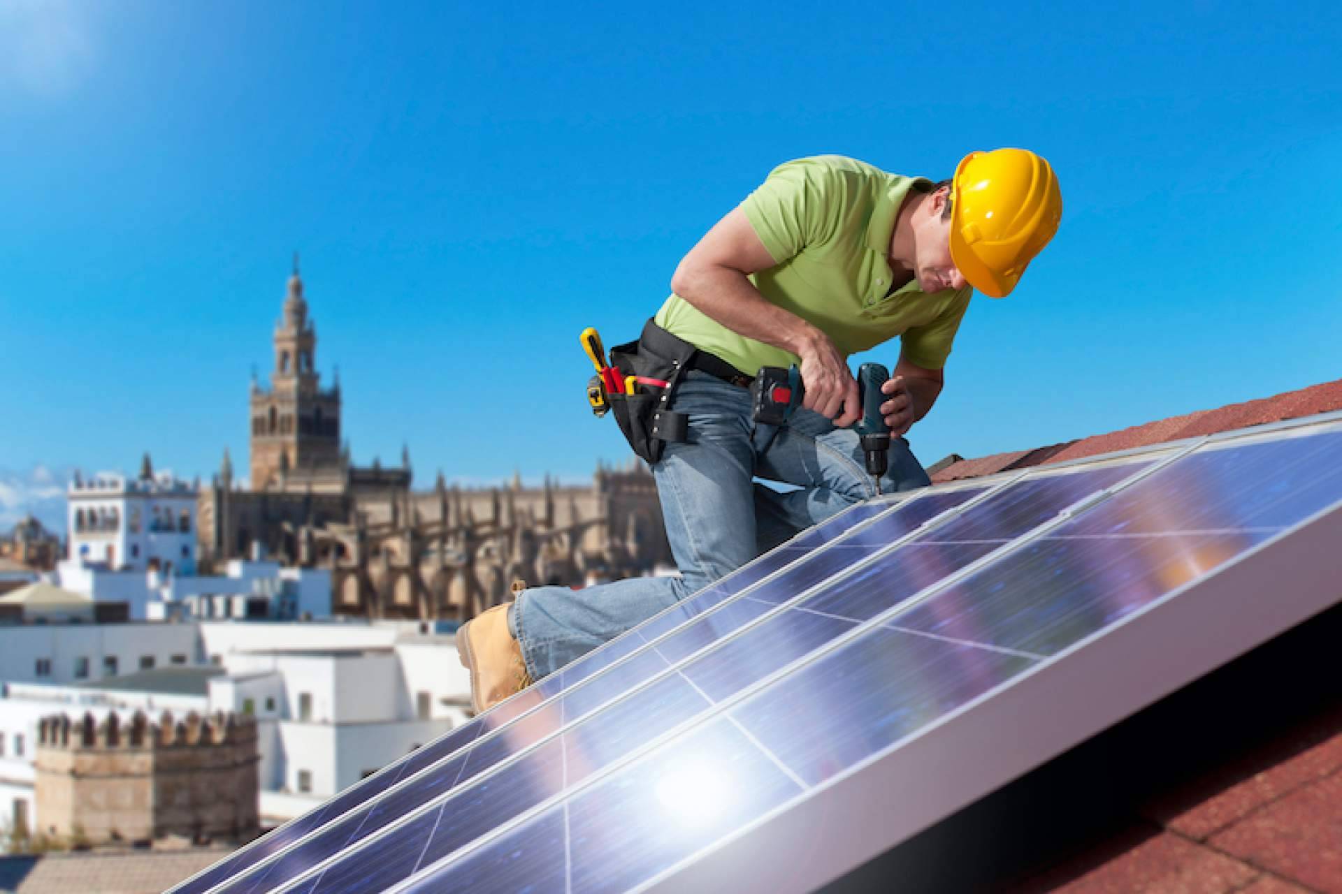Instaladores de paneles solares, ¿qué buscar y qué evitar?