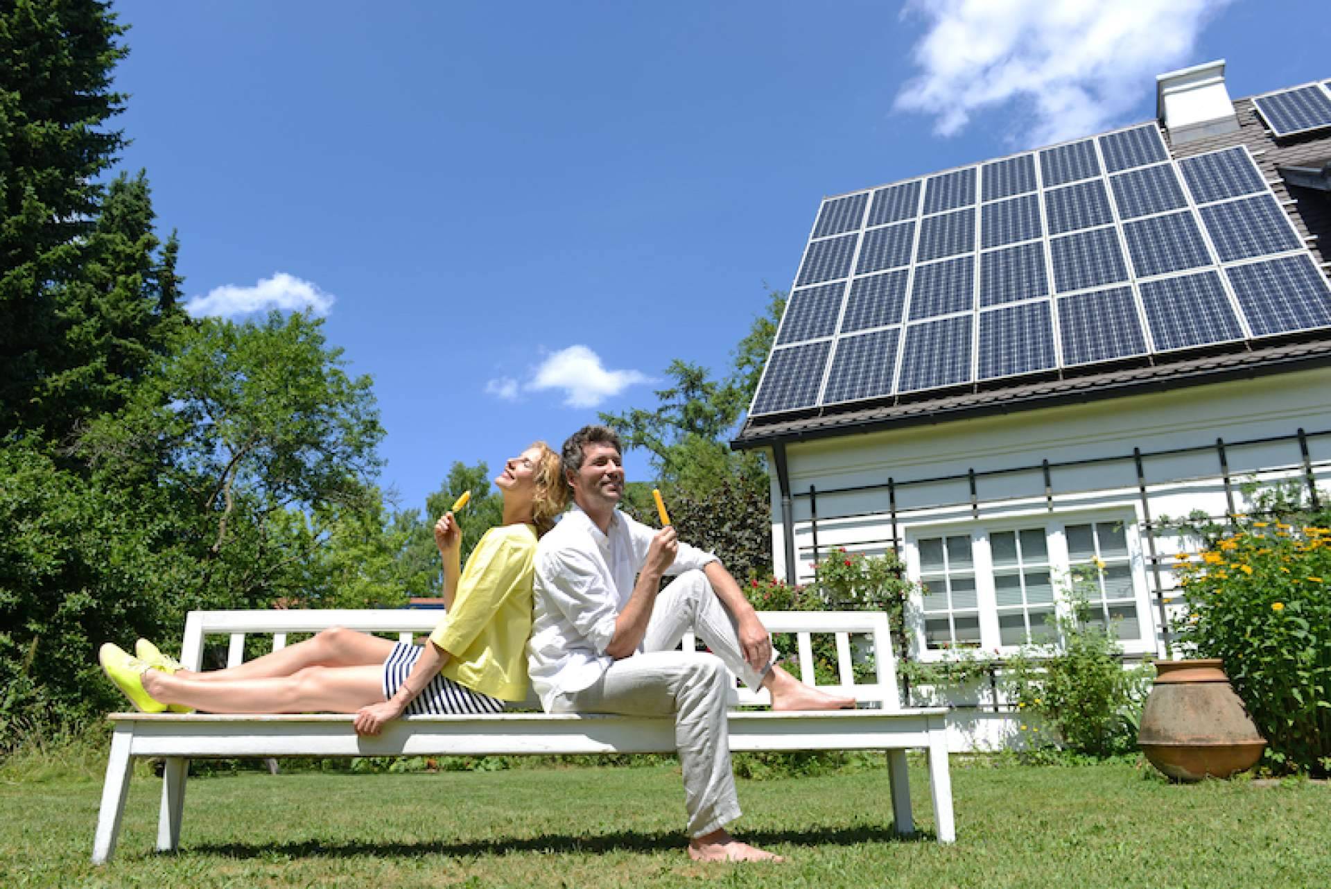 Baterías para paneles solares, ¿son realmente necesarias?