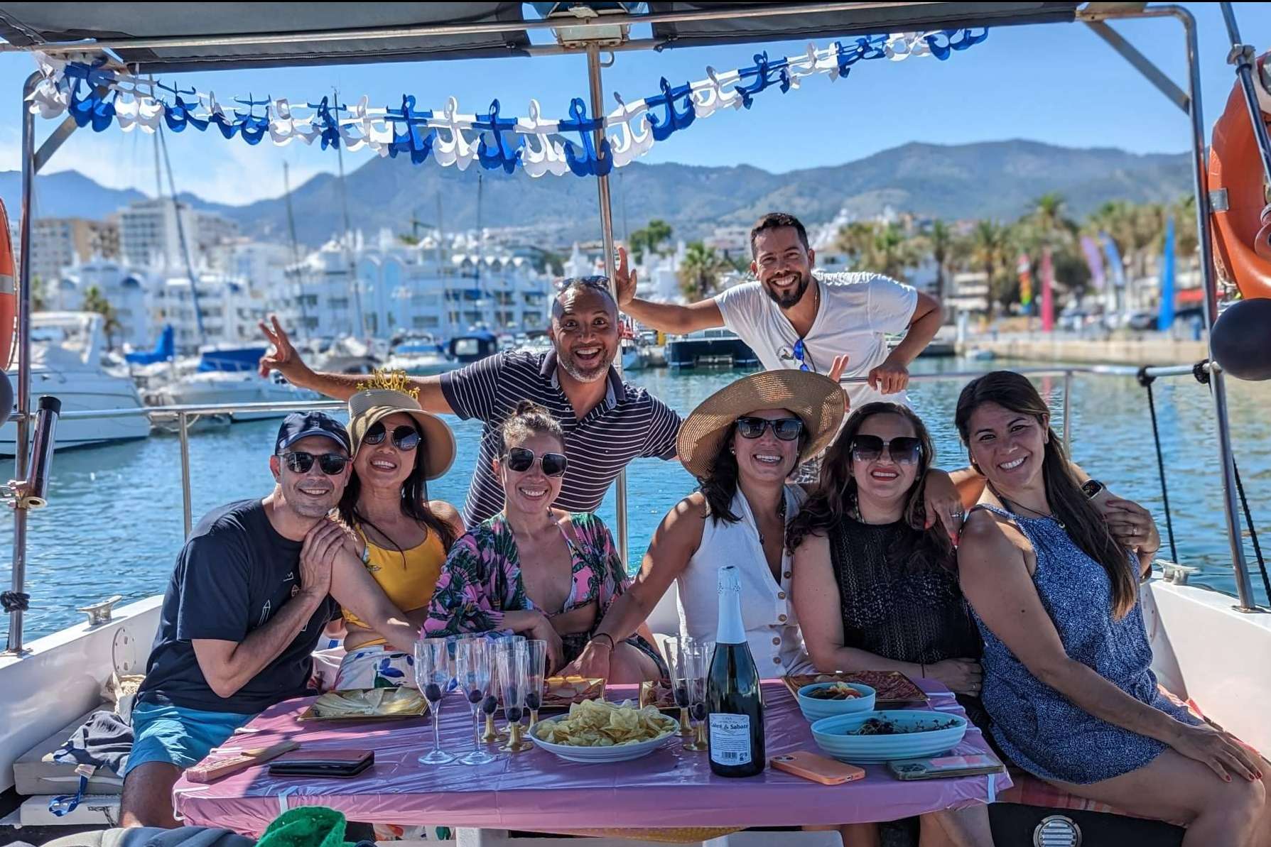 Helena Nautic y sus servicios de despedida de soltero y eventos privados