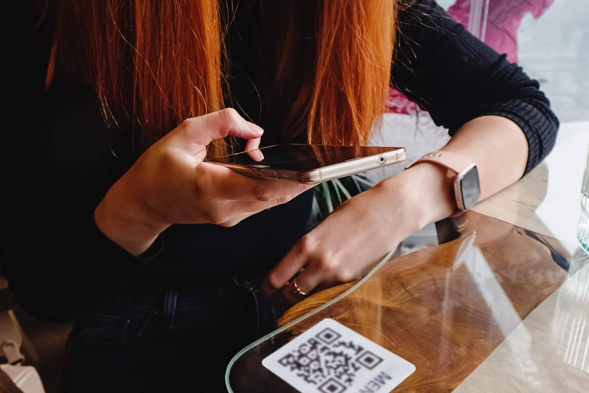 Las ventajas de crear páginas web para restaurantes con inteligencia artificial y d’menu