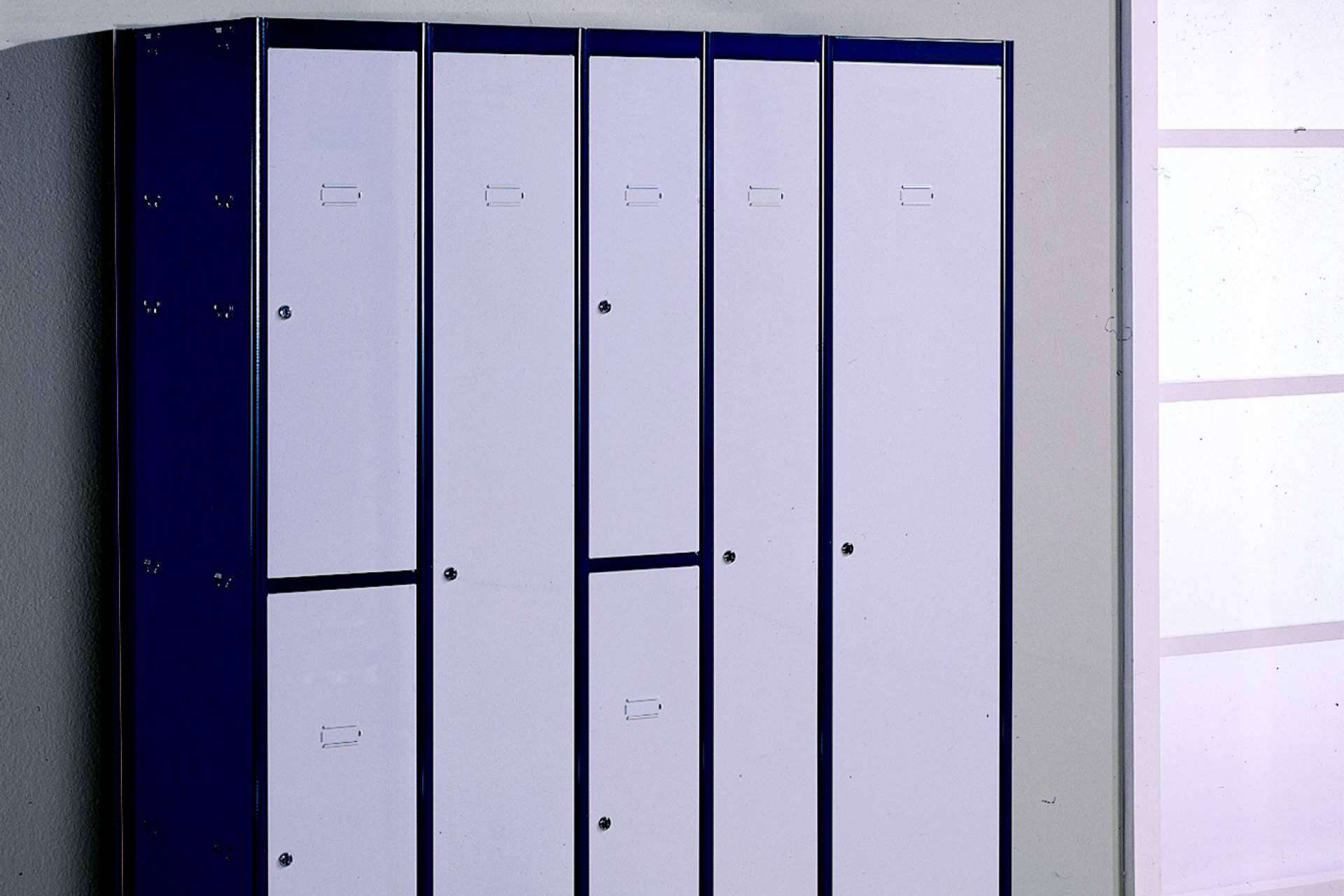 Taquillas metálicas de alta calidad disponibles en Logisprix