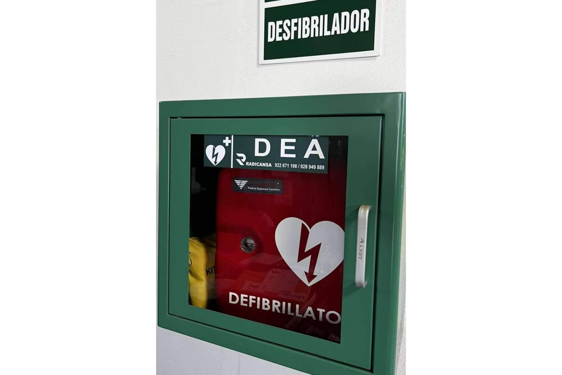 La relevancia de instalar desfibriladores en las comunidades de propietarios
