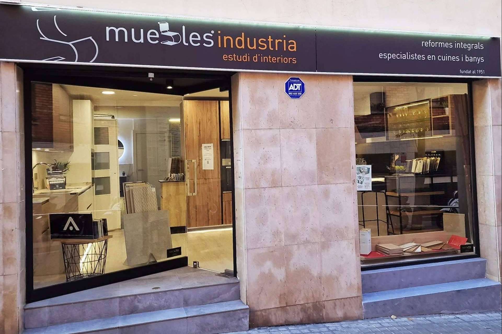 Muebles Industria diseña ambientes funcionales y atractivos con sus reformas del hogar