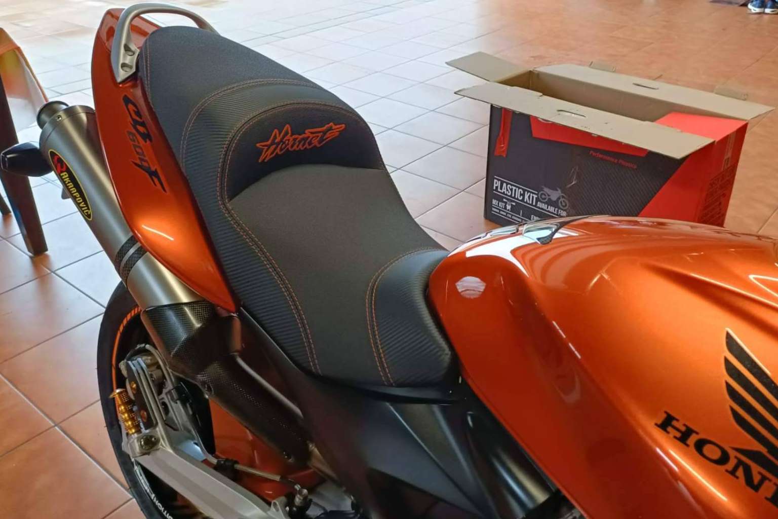 Asientos de moto cómodos y seguros con JM Fundas