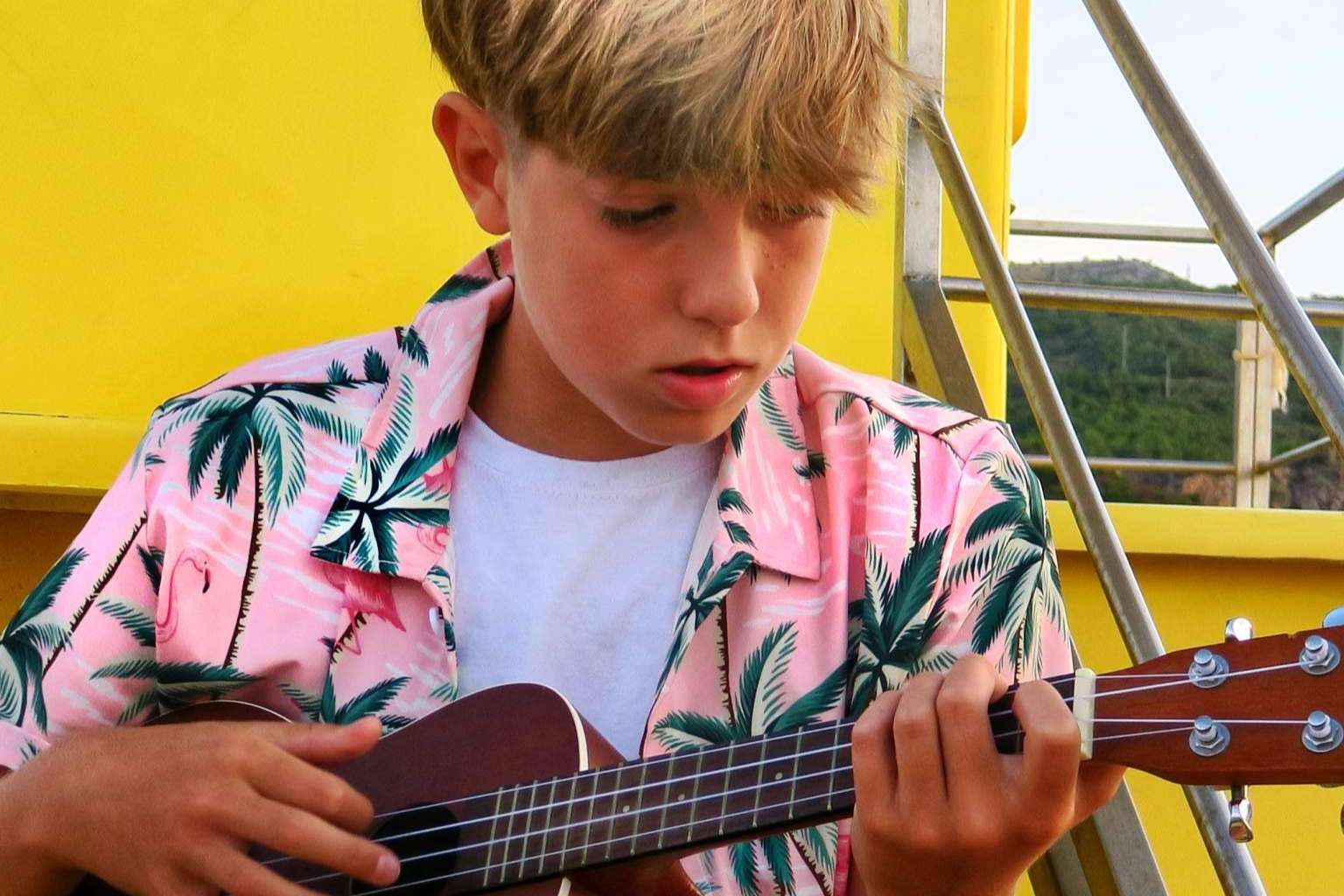 Lil Jan, qué buena vibra con su reggae 'THIS SUMMER'