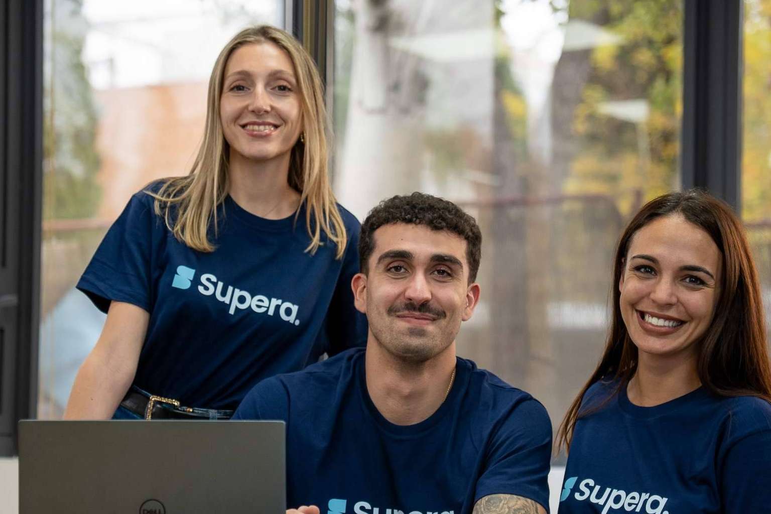 Así será el perfil del opositor a controlador aéreo en 2025