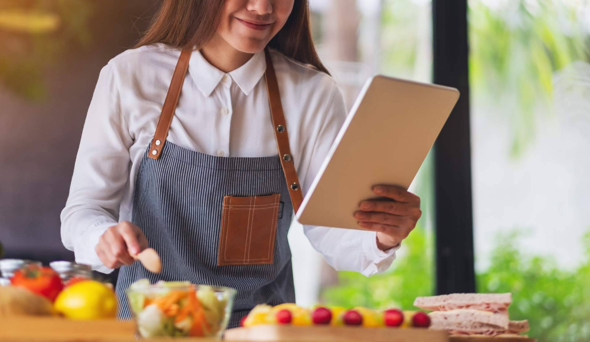 Soluciones de gestión de seguridad alimentaria, con las responsables sanitarias de Santa Food Guardianas Sanitarias