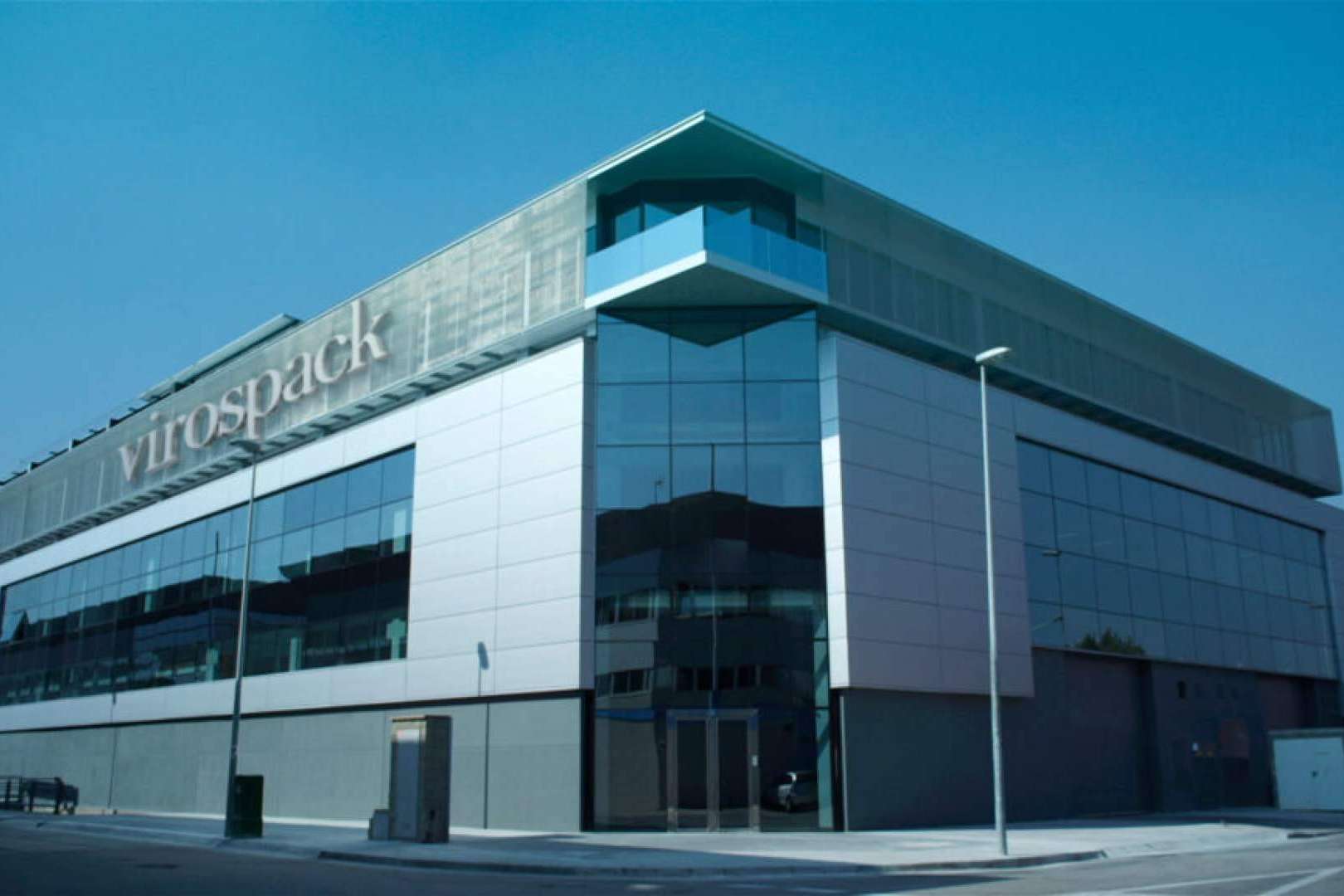 Innovación sostenible y lujo; así está cambiando Virospack el mundo del packaging cosmético
