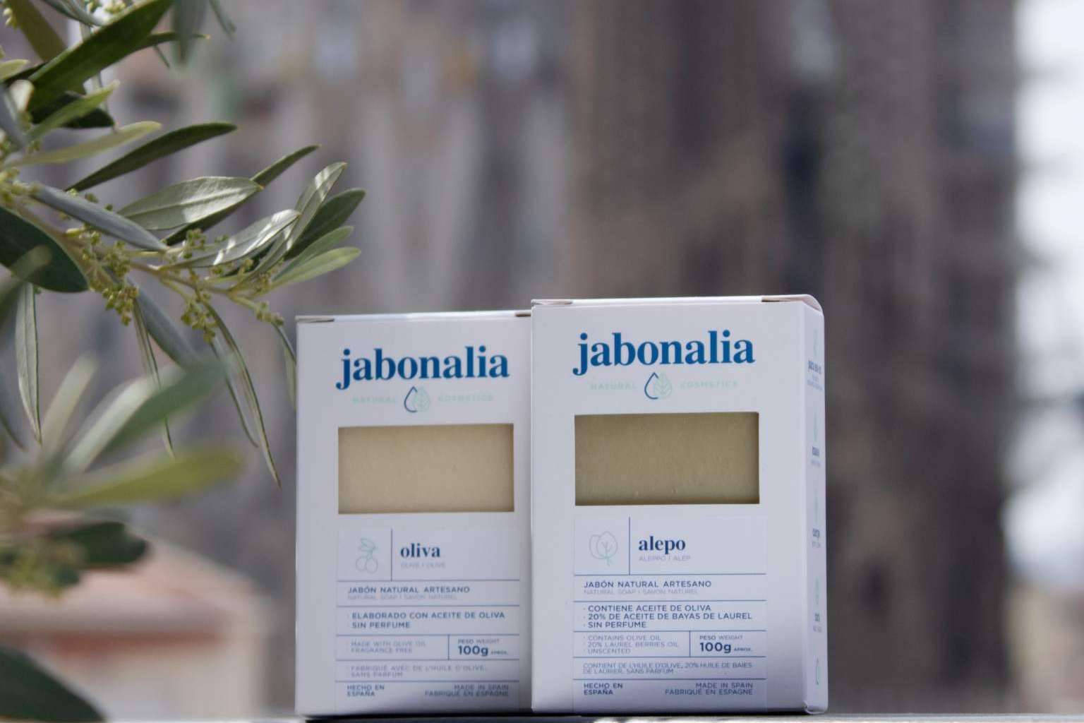 Cosmética natural, sin plásticos y con alma; Jabonalia abre su nuevo espacio en Barcelona