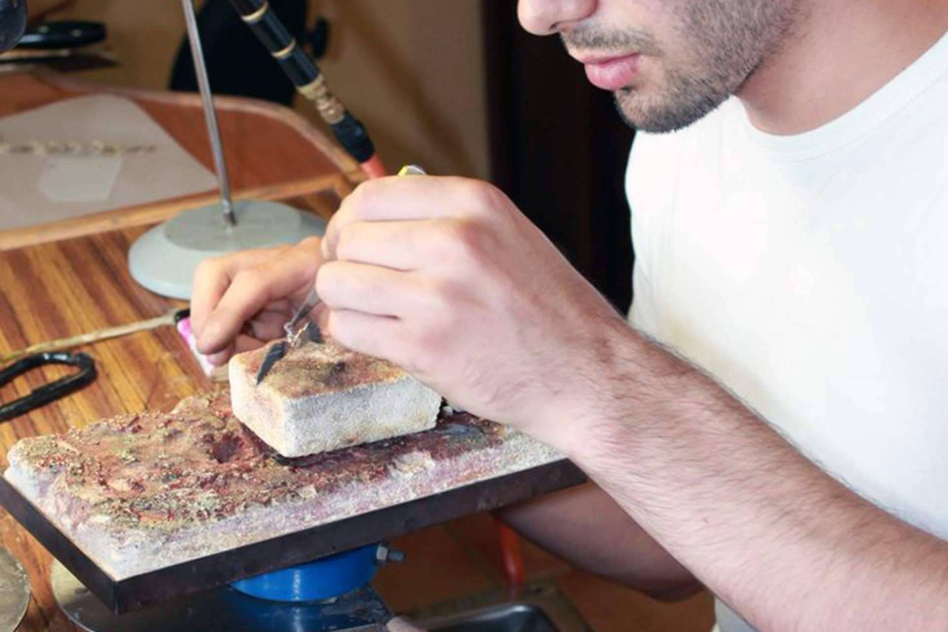 Francia contrata al 80% titulados de joyería formados en la Escuela Técnica de Joyería del Atlántico de Vigo en España