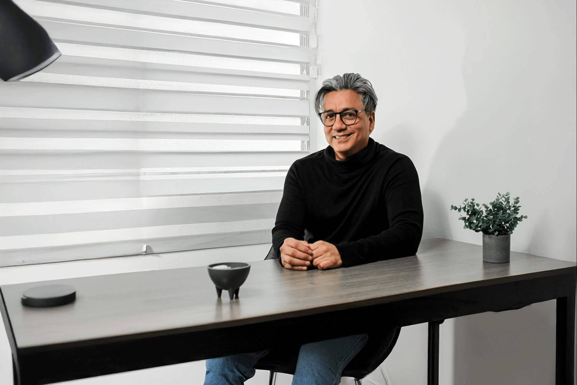 Psicólogo Víctor Saavedra; La IA es un aliado, no un sustituto en terapia