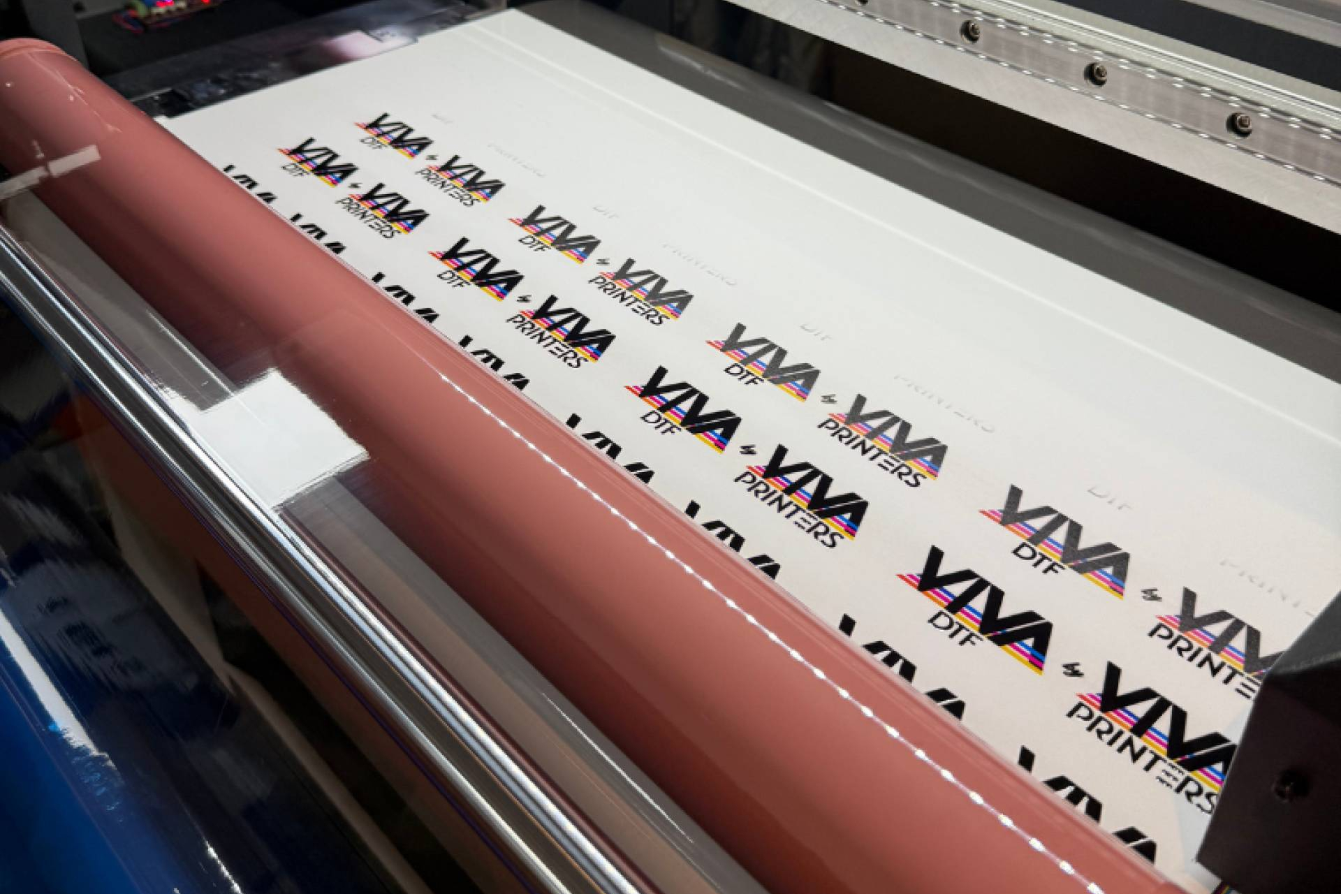 UV DTF de Viva DTF y la excelencia en stickers de oro