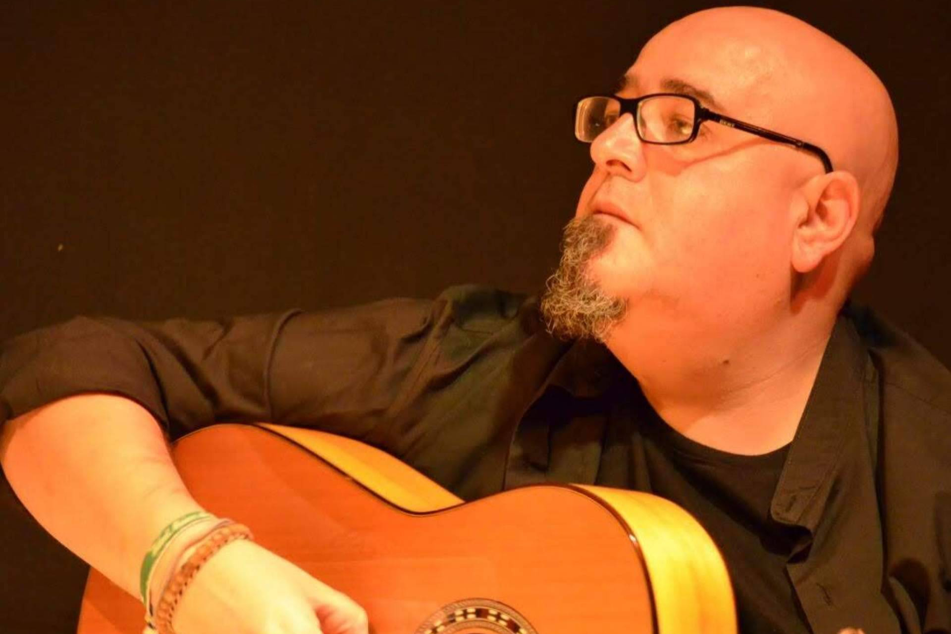 Cinco años de Aprendeguitarra.es; entrevista a su creador sobre enseñar flamenco online