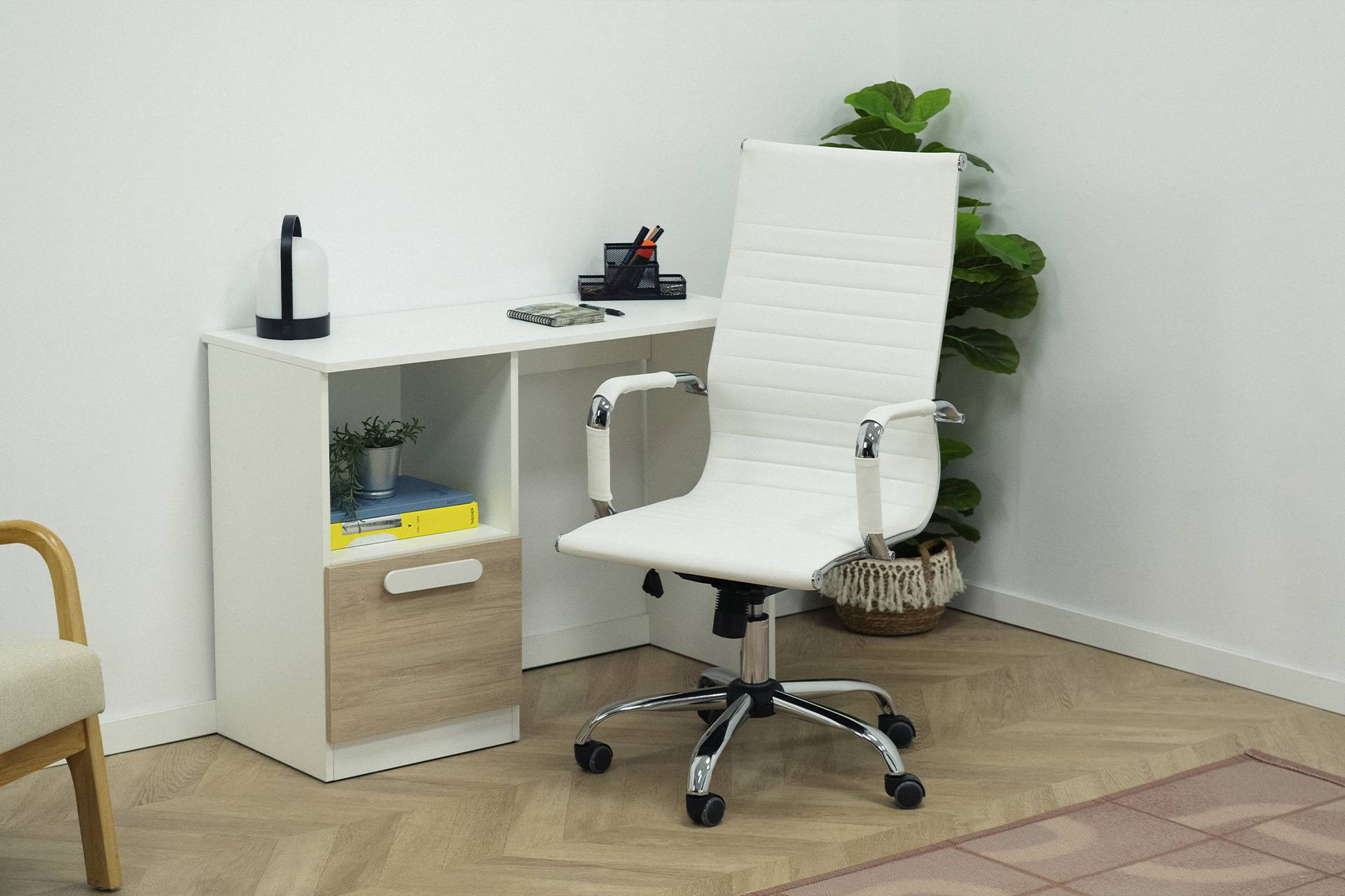 Amplia selección de sillas oficina en Top Mueble para mejorar la comodidad en el espacio de trabajo
