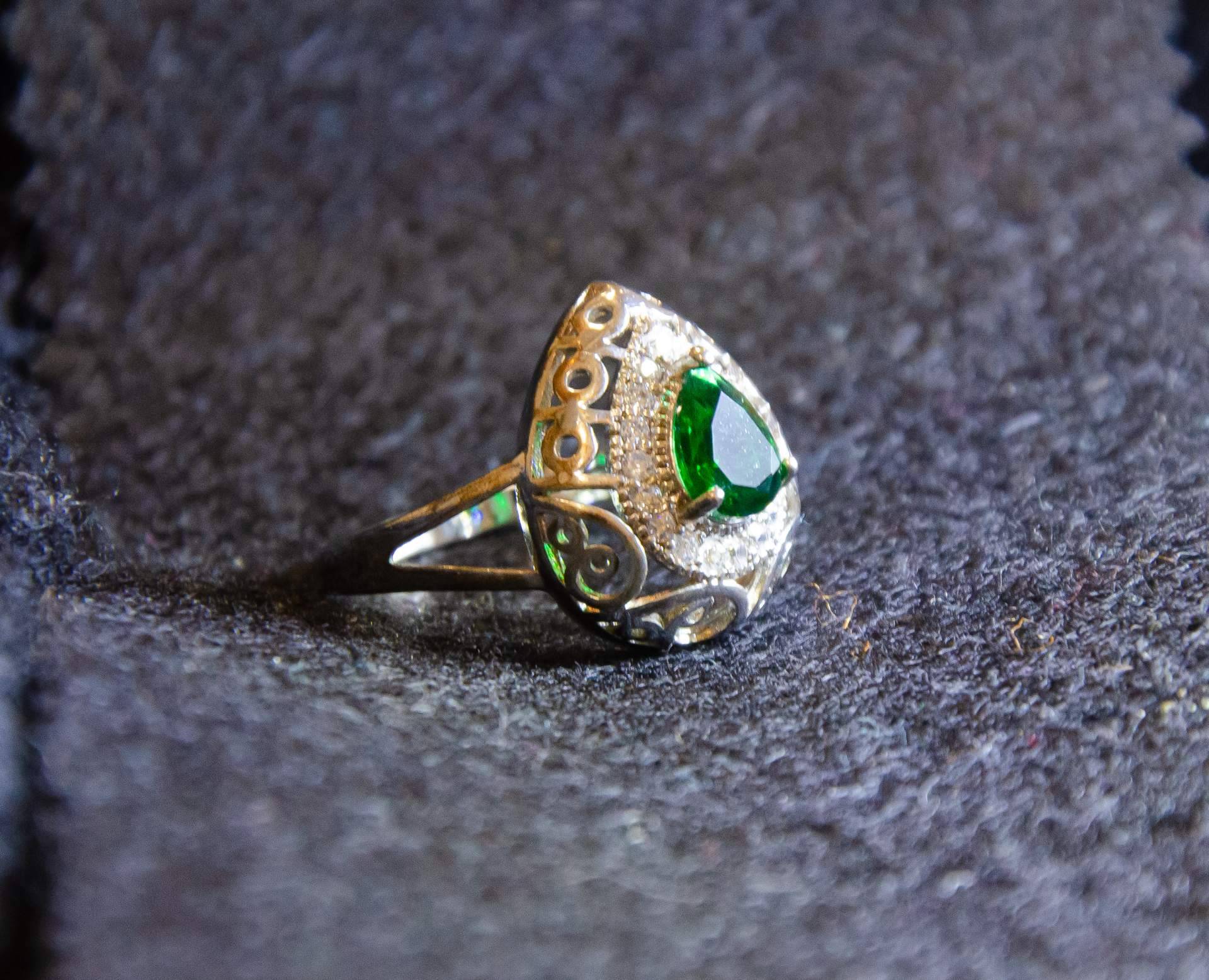 ¿A cuánto se paga el oro de 18k en Oviedo hoy?