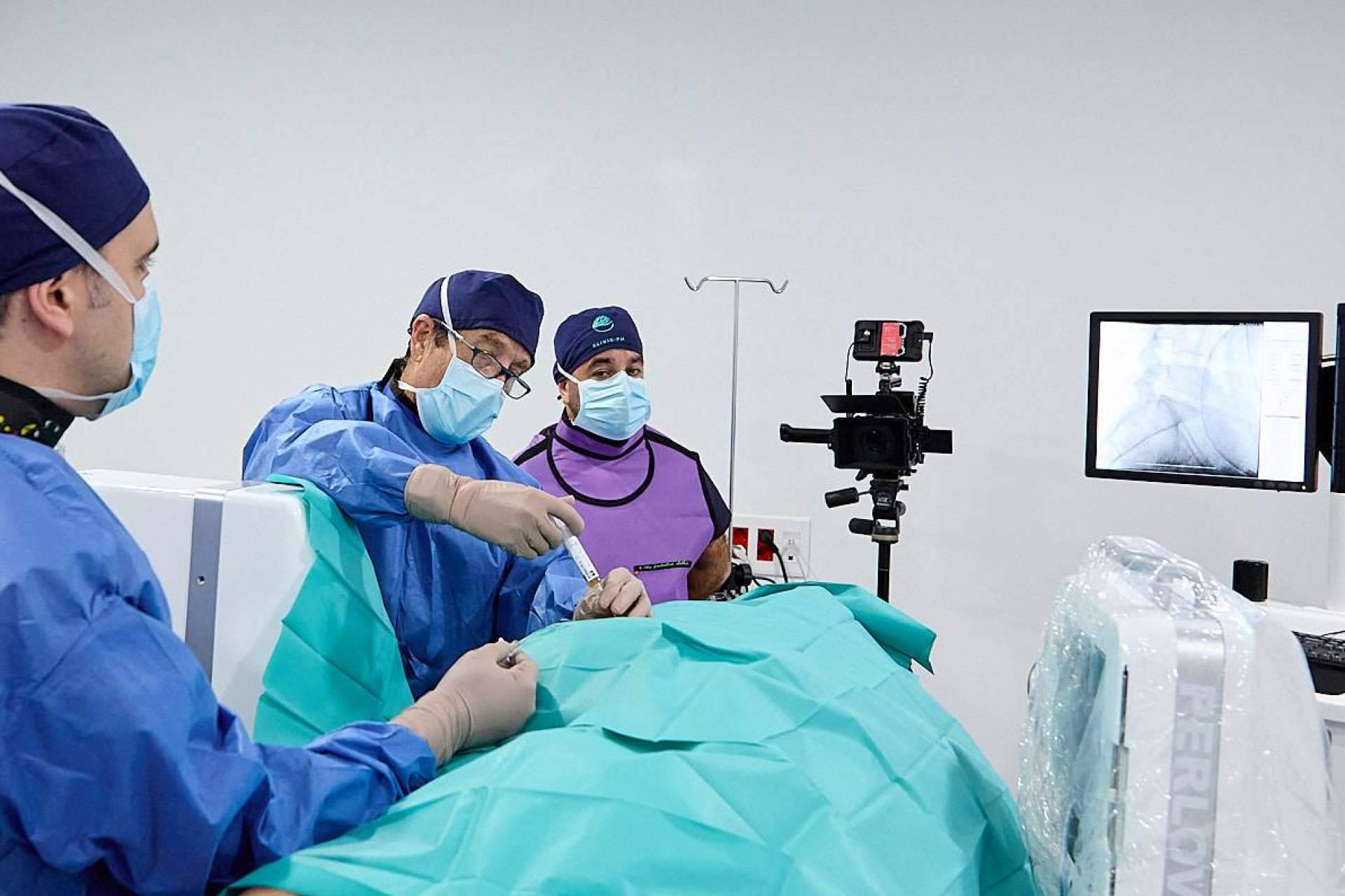 Tratamiento mínimamente invasivo de la hernia discal y ciática; la alternativa avanzada antes de la cirugía